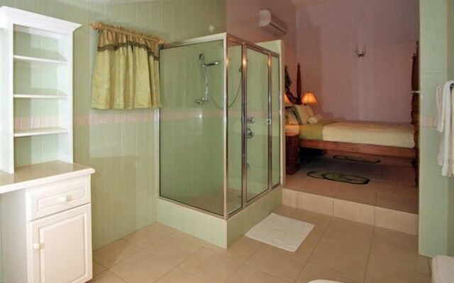 Sheppy's Den Villa