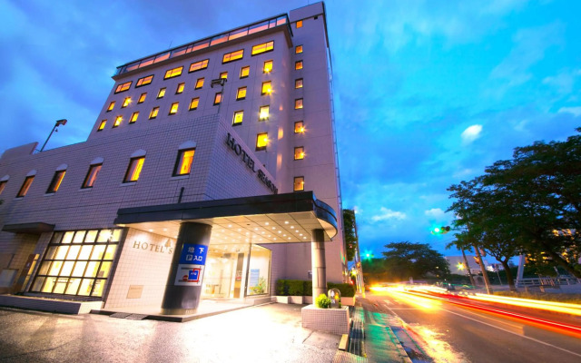 Mito Hotel Season