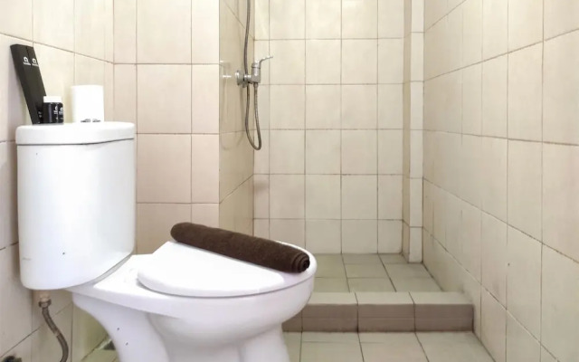 Elegant and Comfy 1BR at Vida View Makasar Apartment