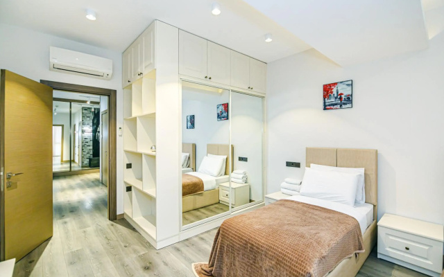 Port Baku Residance room 609 C