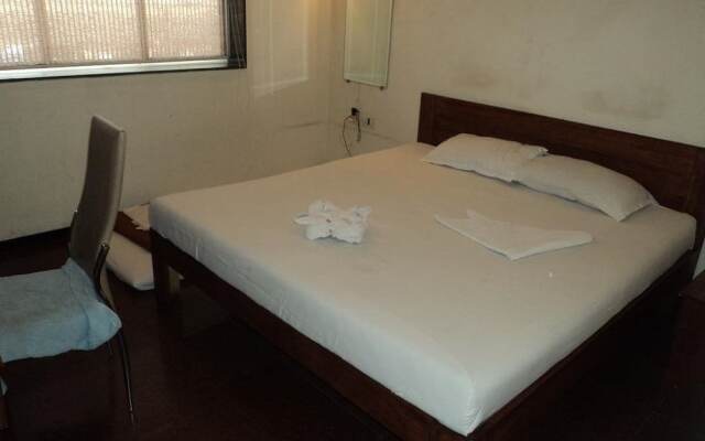 Room Maangta 132 - Vile Parle West
