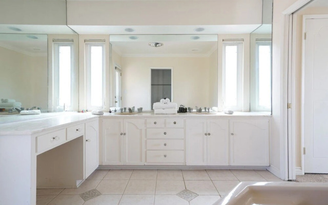 Respite in Playa del Rey