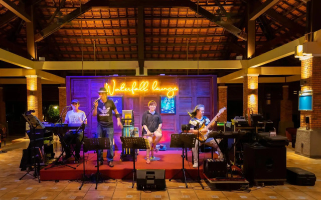Pandanus Resort