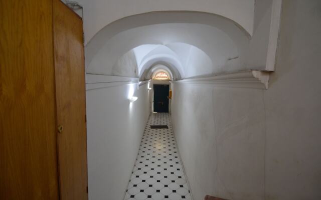 Period apartment 5 period in Old Nice near tramway