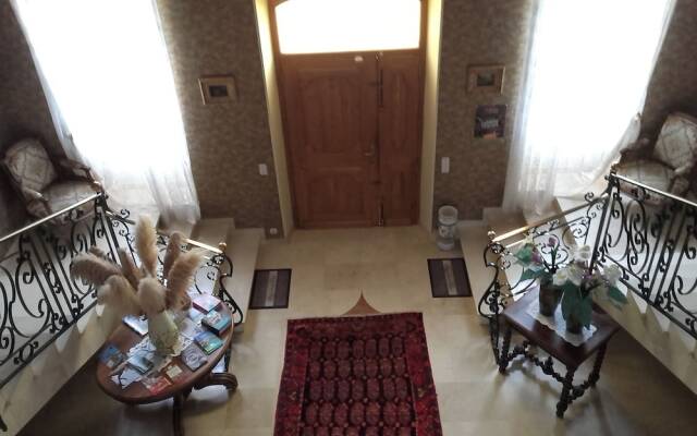 Château de Rouffiac Chambres d'hôtes Vignoble de Cahors