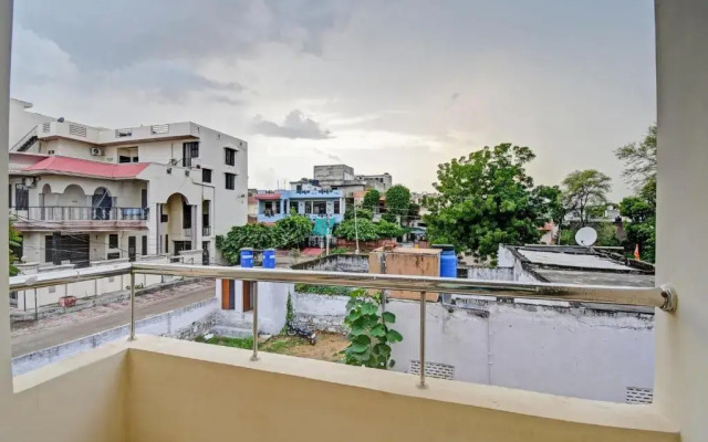 Oyo Flagship 92422 Hotel Ansh Plaza