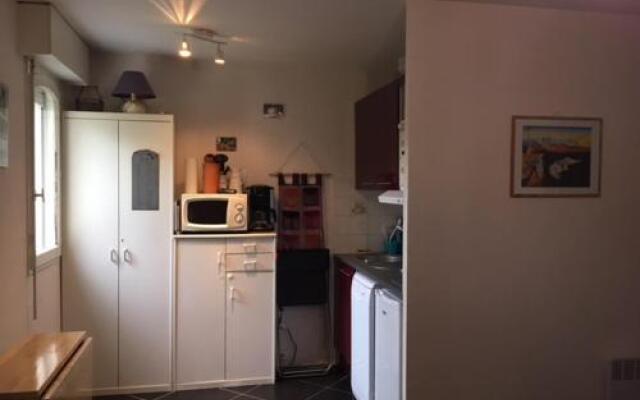 appartement proche mer avec jardin ensoleillé