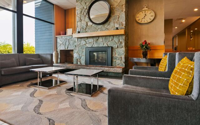 Best Western Plus Silverdale Beach Hotel