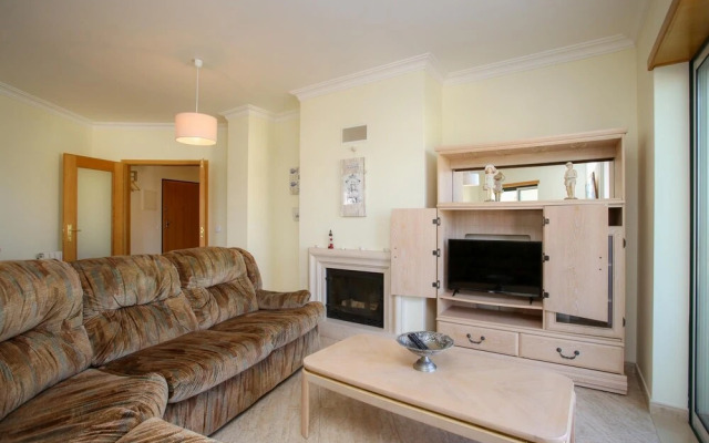 Atlantic Ocean Pool Apartment