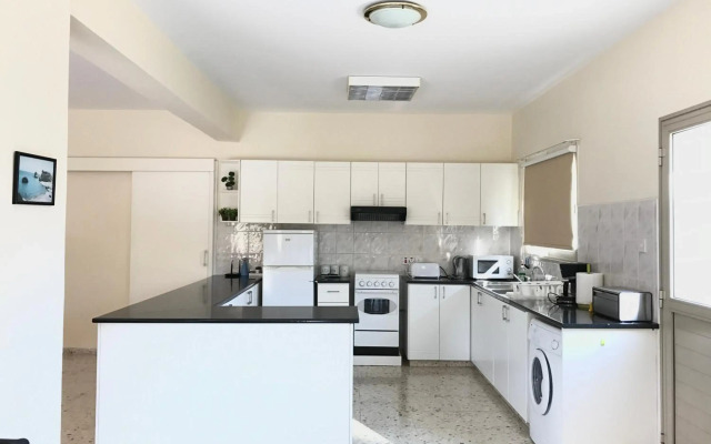 Himonas Apartments