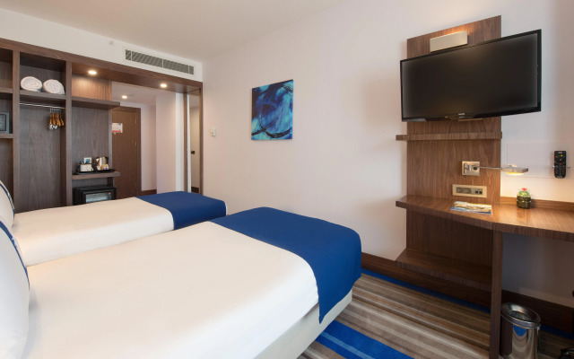 Liv City Hotels