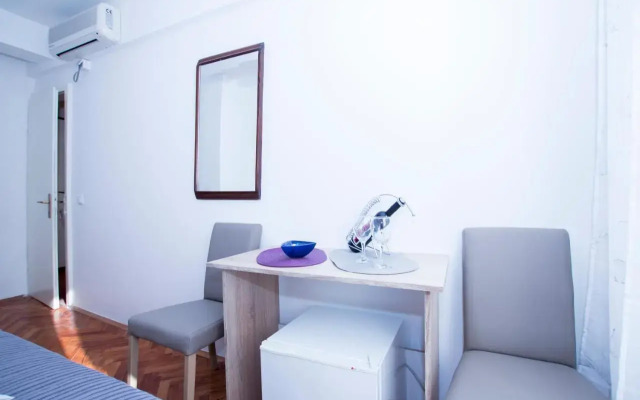 Rooms Megi