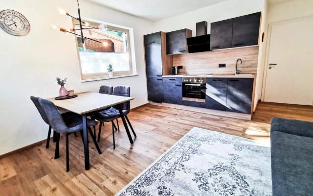Apart Pair im Dorf