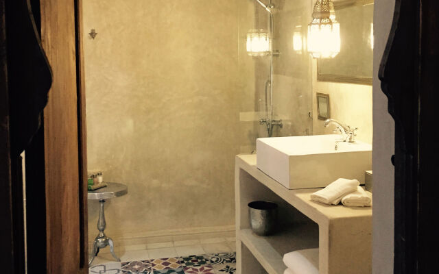 Riad 144