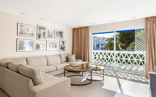 2 Dormitorios Playas Del Duque Ref. 228