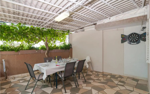 Holiday home Put Draga I