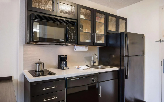 Sonesta Simply Suites Phoenix Tempe