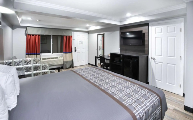 Rodeway Inn & Suites