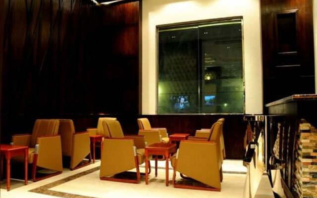 Al Yamama Palace Hotel Suites