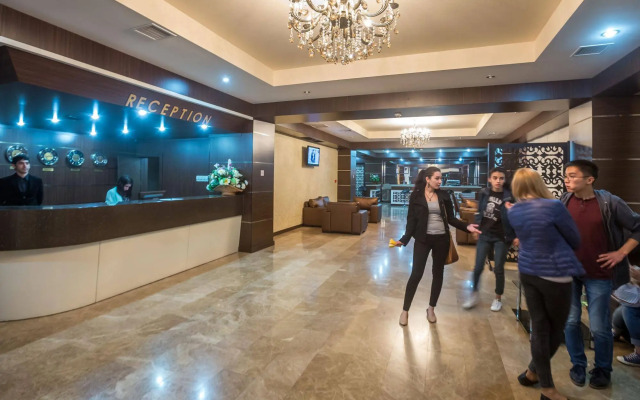 Premier Expo Hotel