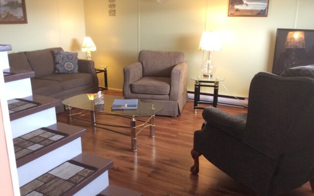 Hillside Vacation Rental 86 Main