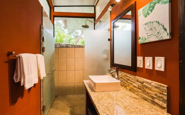 Nature's Edge Boutique Hotel