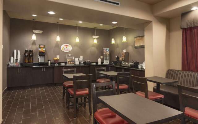 Super 8 by Wyndham Karnes City