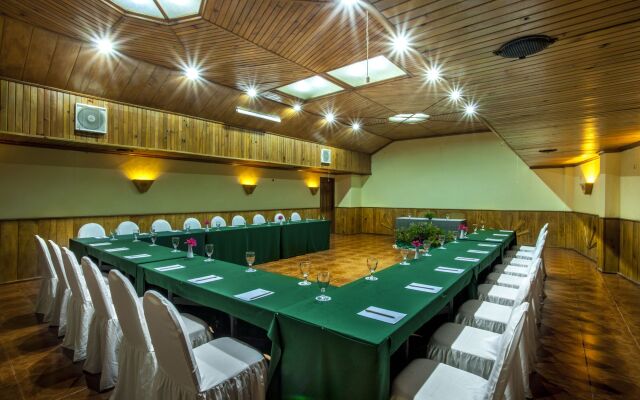 éL Hotel Kartika Wijaya Batu