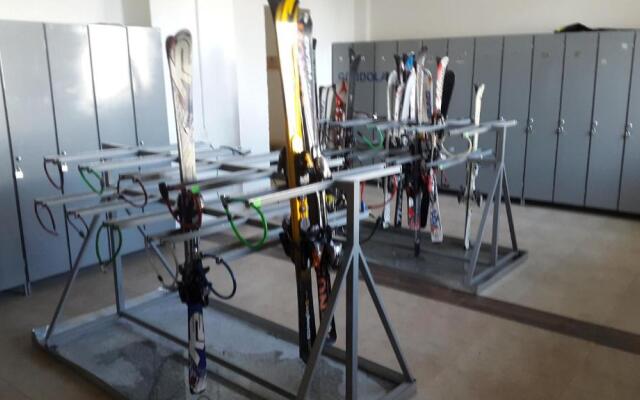 Home for skiers and snowboarders