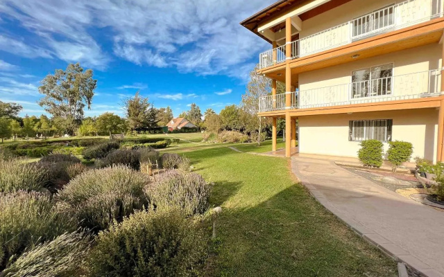 Hotel El Almendro