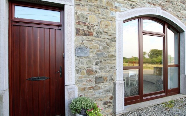 House With 4 Bedrooms in Bertrix, With Enclosed Garden and Wifi