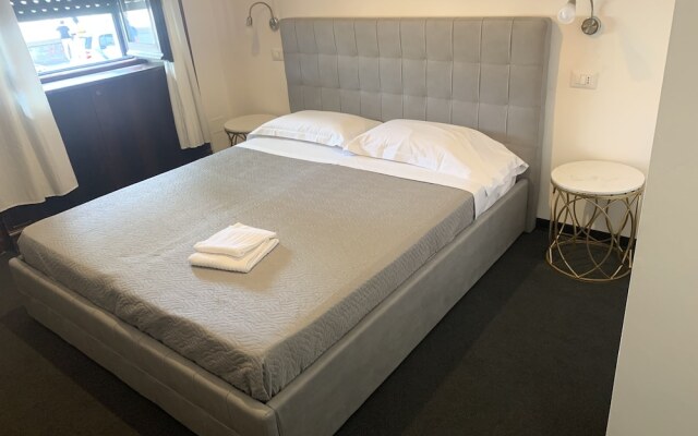 Lungotevere Collection Suite