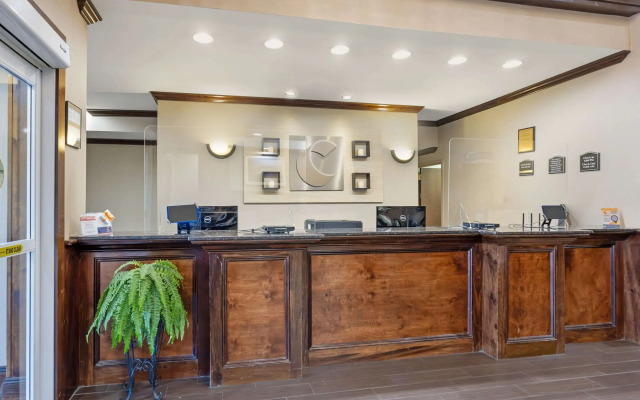 Comfort Inn And Suites