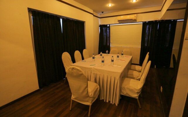 Hotel Queensway Park