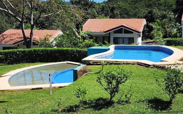 Casa Azules Jungle Villa 3 piscinas