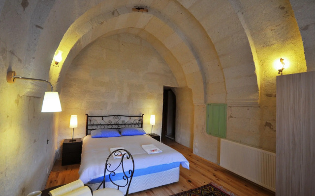 Karadut Cave Hotel