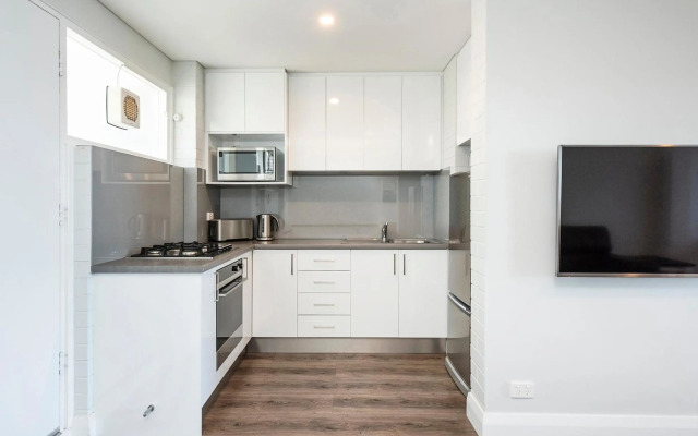 The Allegra - 180 degree ocean and city views