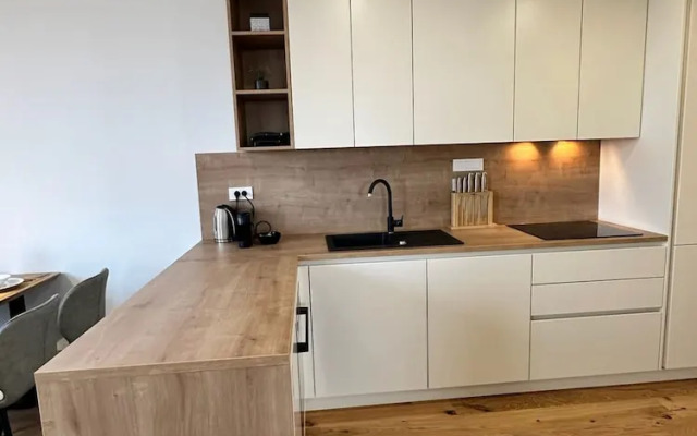 Garden Residence - Premium Alpine View Apartment