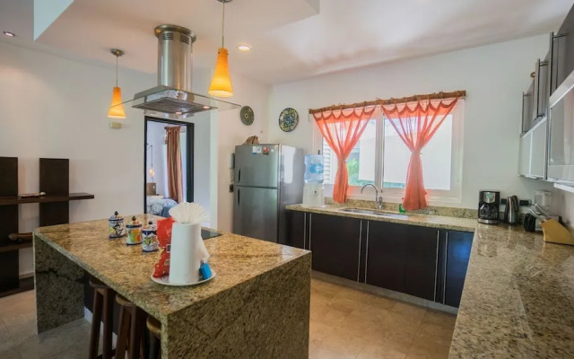 Playa Ge 205 A 2 Bedroom Condo by Redawning