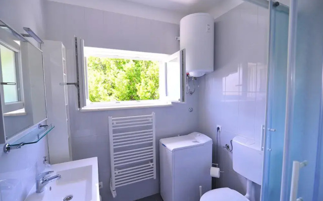 A2 - Luxury apt in Center, Just 5min From Beach