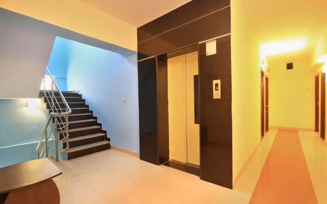 Charu Comforts by OYO Rooms