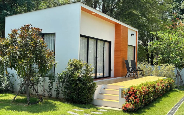 Rakmak Kan Resort & Cafe