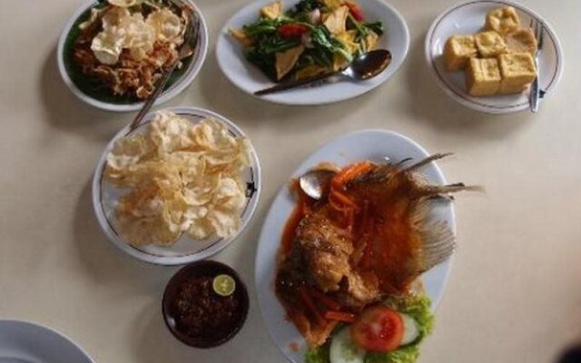 Sindang Reret Cikole