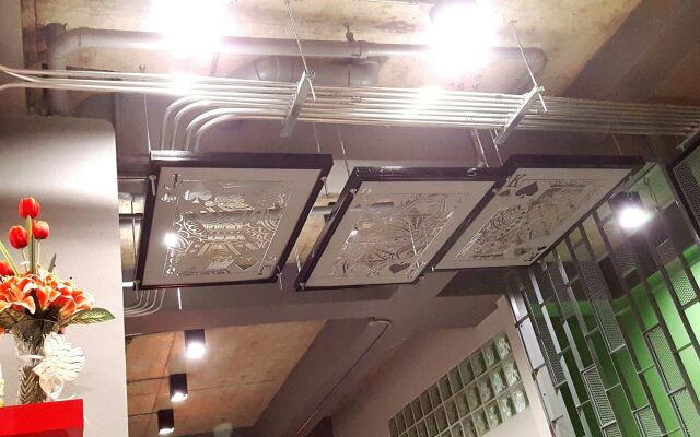 Room 2 U Hostel & Guesthouse