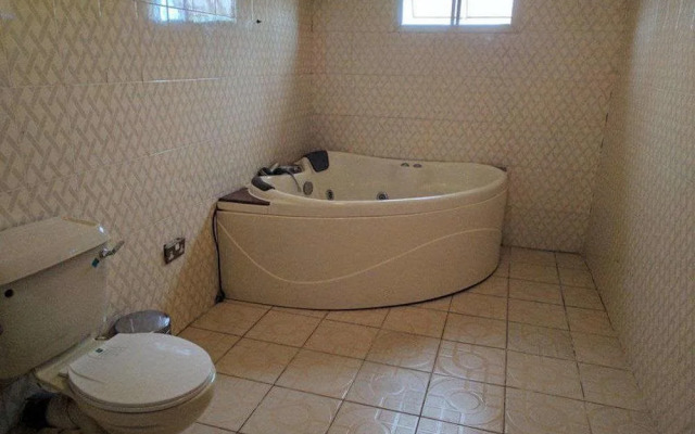 Porschester Hotel and Suite