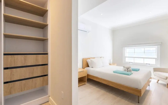 Modern Elegant Broadway Vibes in Willemstad