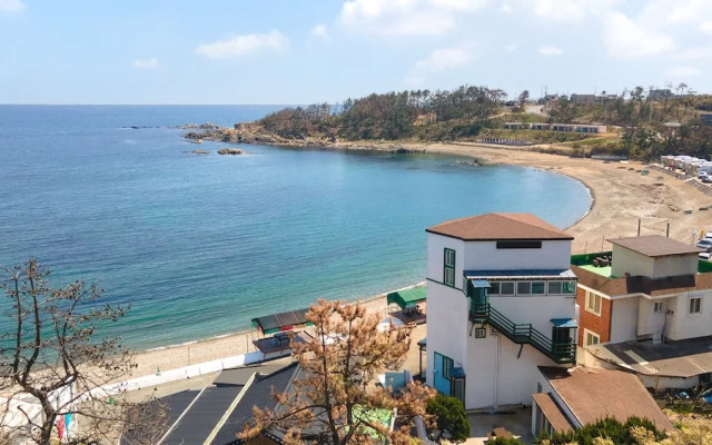 Pohang In The Blue Spa Pension