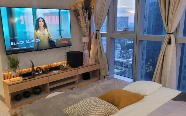 Staycations Up Above 13 at Bgc