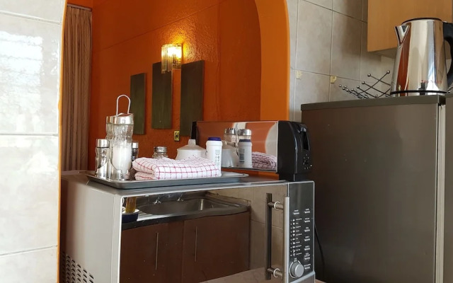 Lolos Cosy One Bedroom Apartment