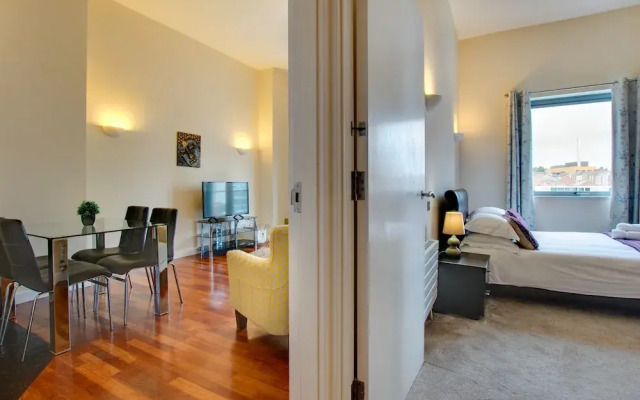 Fabulous 1 Bedroom City Centre Apartment